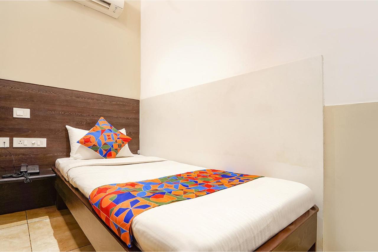 Fabhotel Karpagam - 900M From Nehru Stadium Coimbatore Exterior photo